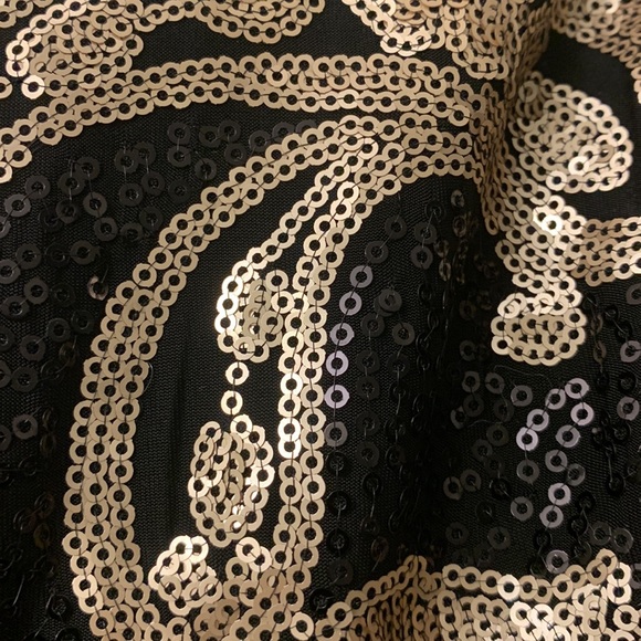 “le chateau” Dressy Top - Picture 5 of 6